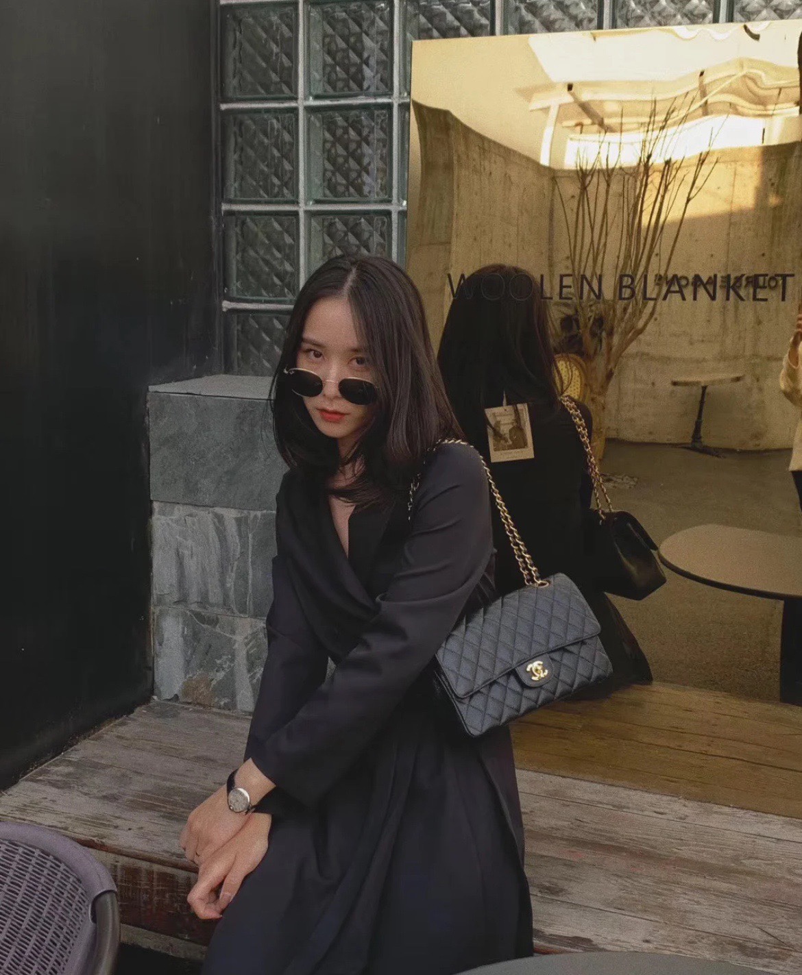 CHANEL 클래식 미디엄 플랩 백