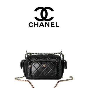 CHANEL 24k 스몰 멀티 포켓 카메라 백