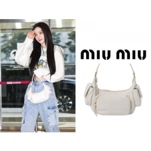 MIU MIU 나파 가죽 포켓 백