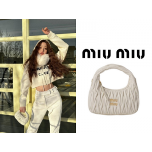 MIU MIU 완더 마테라쎄 나파 가죽 호보 스몰 백