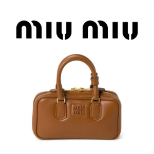 MIU MIU 아르카디 가죽 미니 백