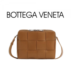 BOTTEGA VENETA 미디엄 아르코 카메라 백