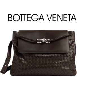 BOTTEGA VENETA 라지 안디아모 메신저 백
