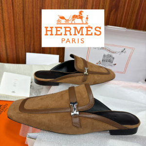 HERMES 24 뉴 그루피 스웨이드 스퀘어 토 뮬