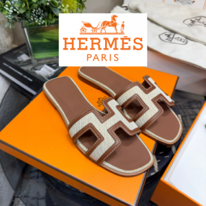 HERMES ORAN 샌들
