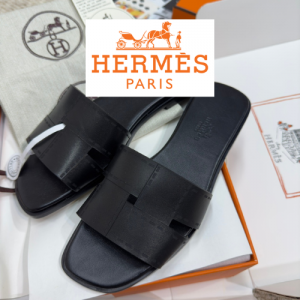 HERMES 플랫 샌들
