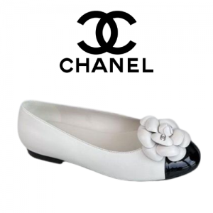 CHANEL 24 뉴 카멜리아 플랫 발레 슈즈