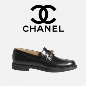 CHANEL 24A 코코 체인 로퍼