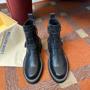 Louis Vuitton 클래식 마틴 부츠