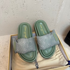 Louis Vuitton 풀 필로우 플랫 컴포트 뮬