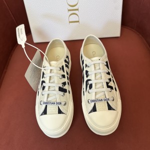 DIOR Walk'n Dior 자수 플랫폼 슈즈