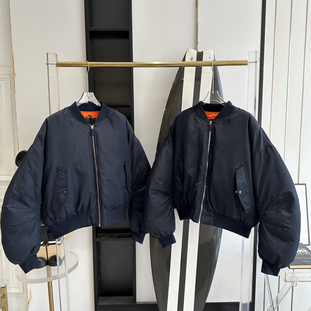 PRADA 항공 다운 점퍼