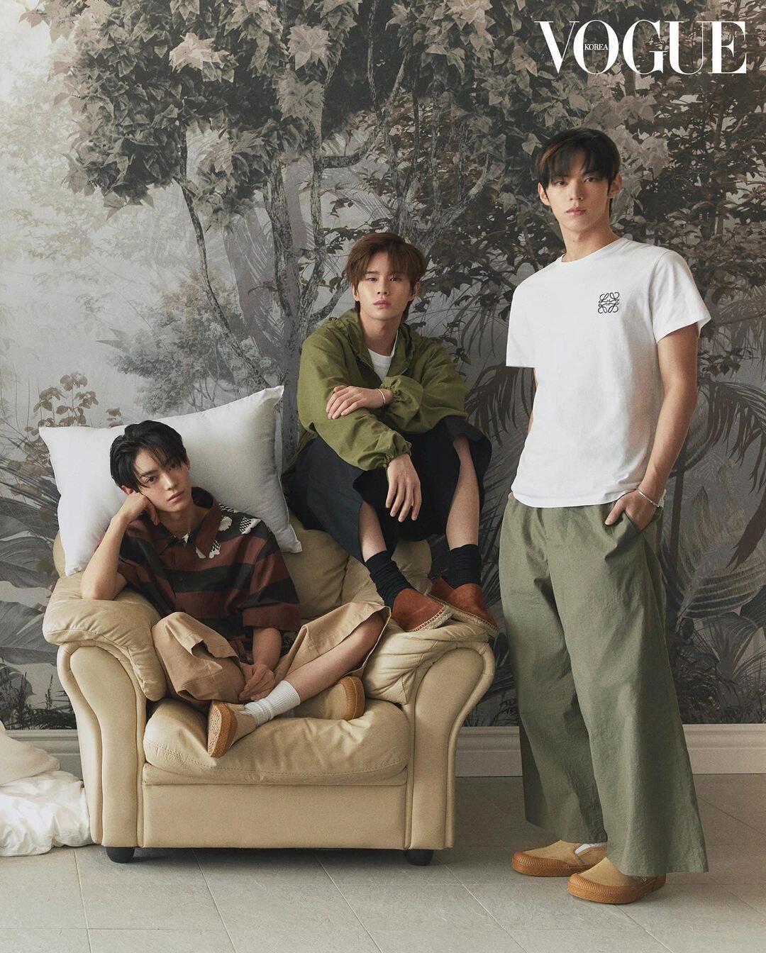 [남녀공용] LOEWE 로고 코튼 레귤러핏 티셔츠