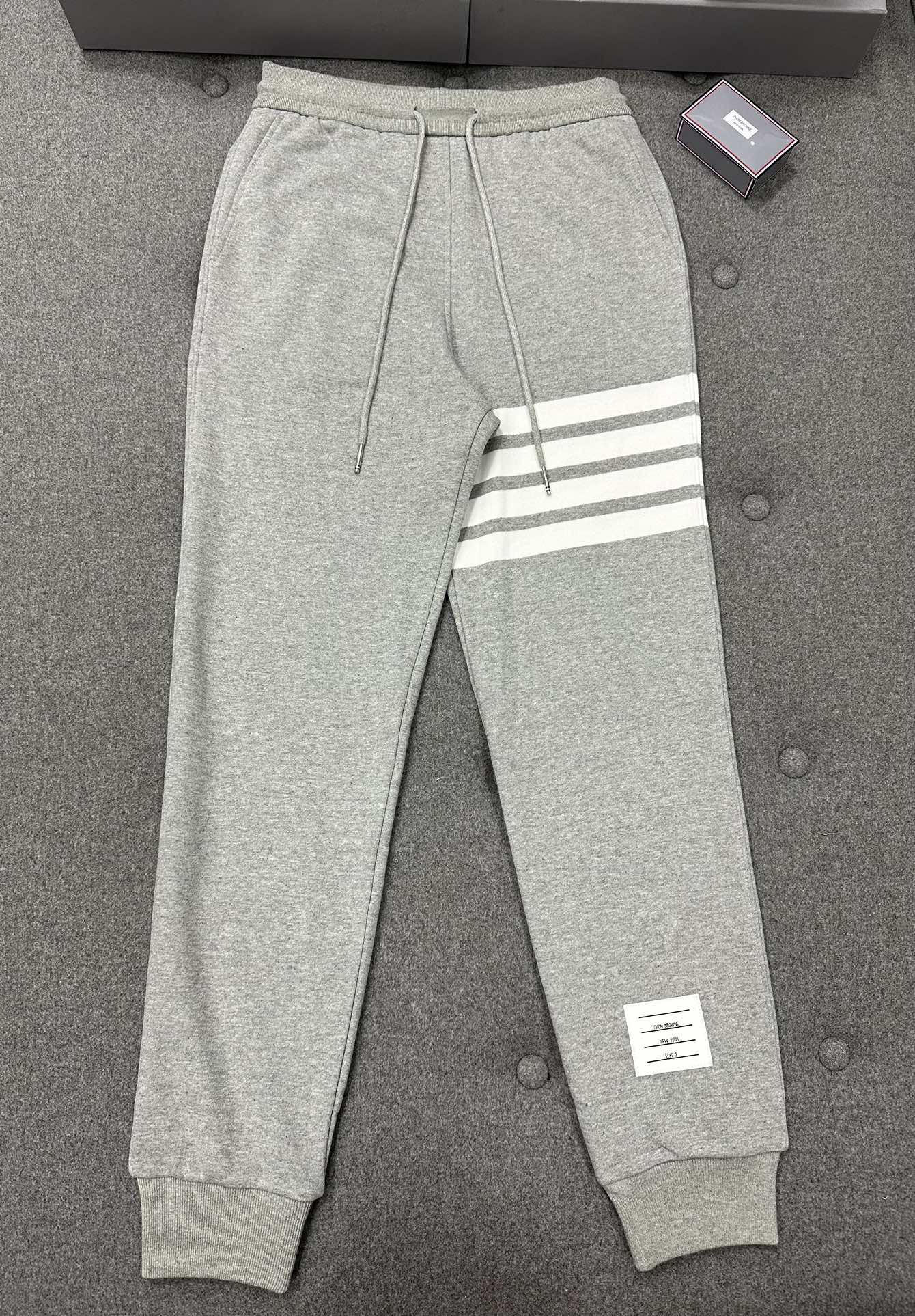 [남녀공용] Thom Browne 4bar 클래식 스웨트 팬츠