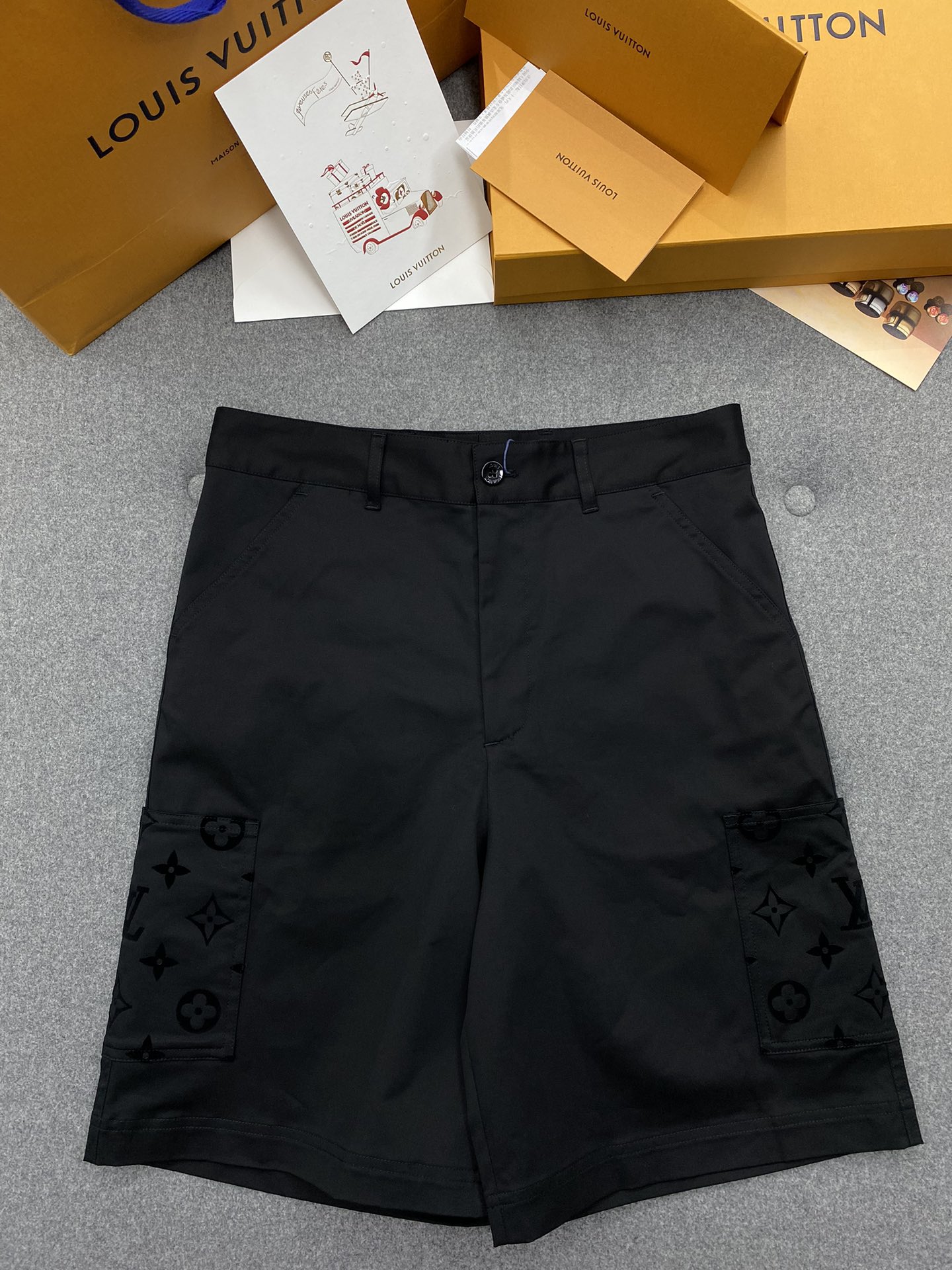 [남녀공용] [SET] Louis Vuitton LV 플록 쇼츠