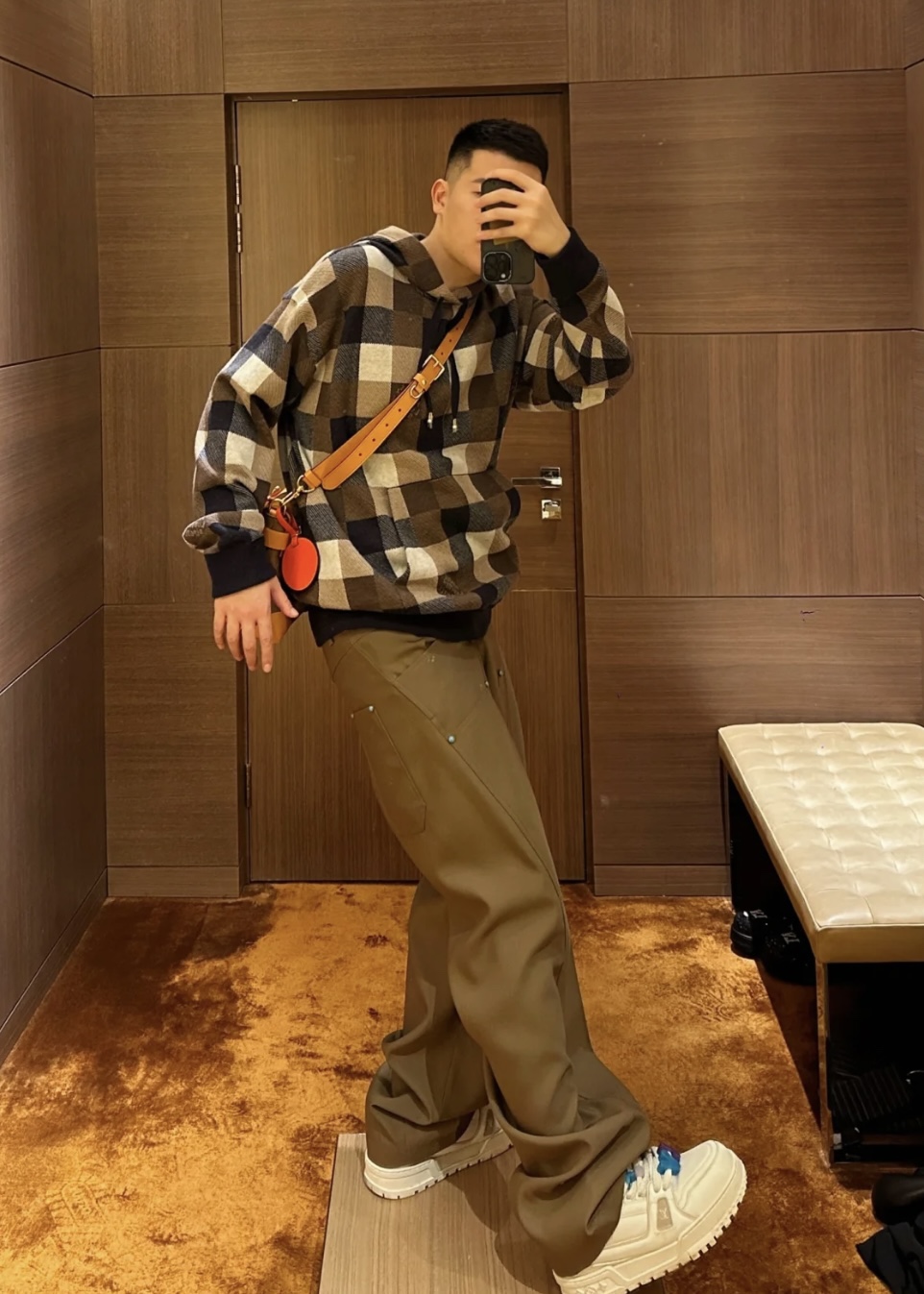 [남녀공용] Louis Vuitton LV 체커보드 캐시미어 블렌드 후드 니트