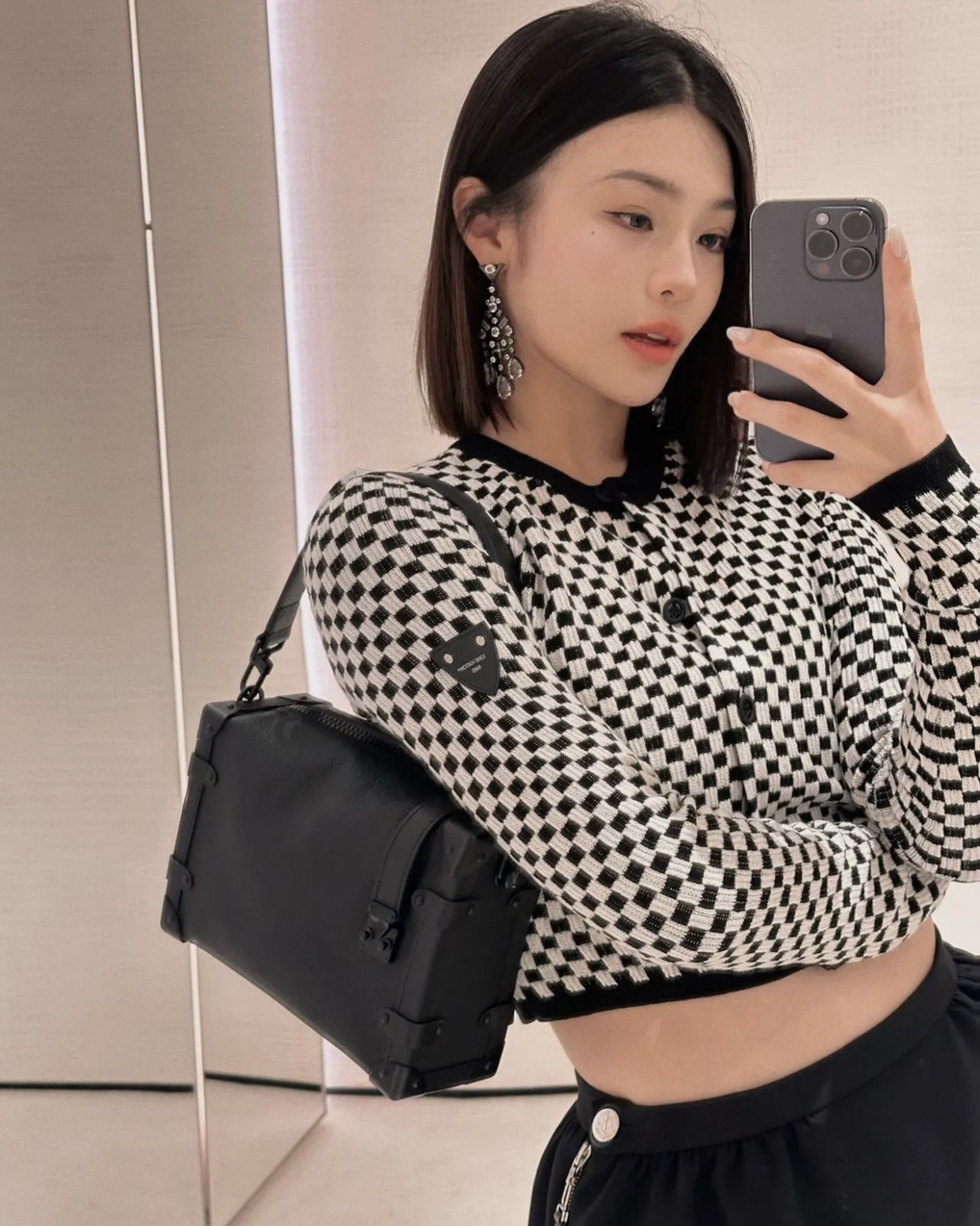 [WOMEN] Louis Vuitton LV 다미에 크롭 니트 가디건