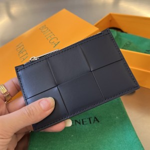 BOTTEGA VENETA 클래식 지퍼 카드 홀더
