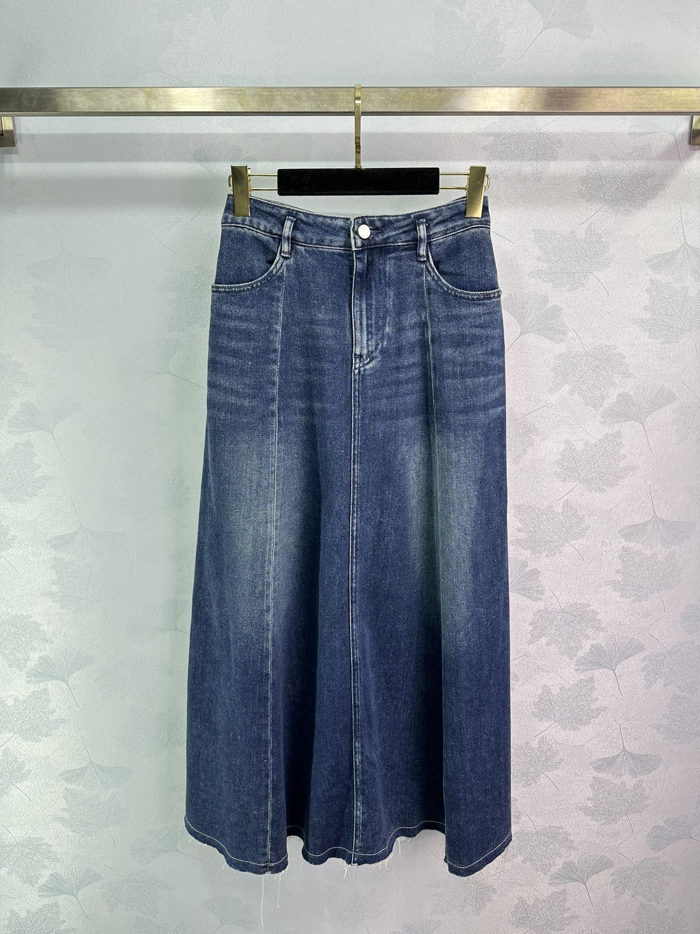 [WOMEN] LOUIS VUITTON 24SS 레트로 데님 스커트