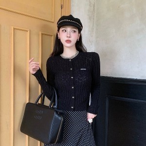 [WOMEN] MIU MIU 24FW 스몰로고 라운드넥 가디건