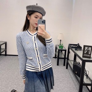 [WOMEN] CHANEL 24FW 라운드넥 CC로고 트위드 자켓