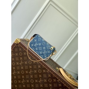 LOUIS VUITTON 모노그램 데님 클러치