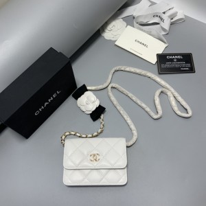 CHANEL 체인 카드지갑