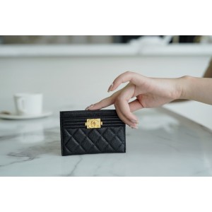 CHANEL BOY 캐비어 카드 홀더
