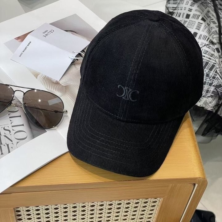 CELINE 트로옹페 시그니처 로고 볼캡