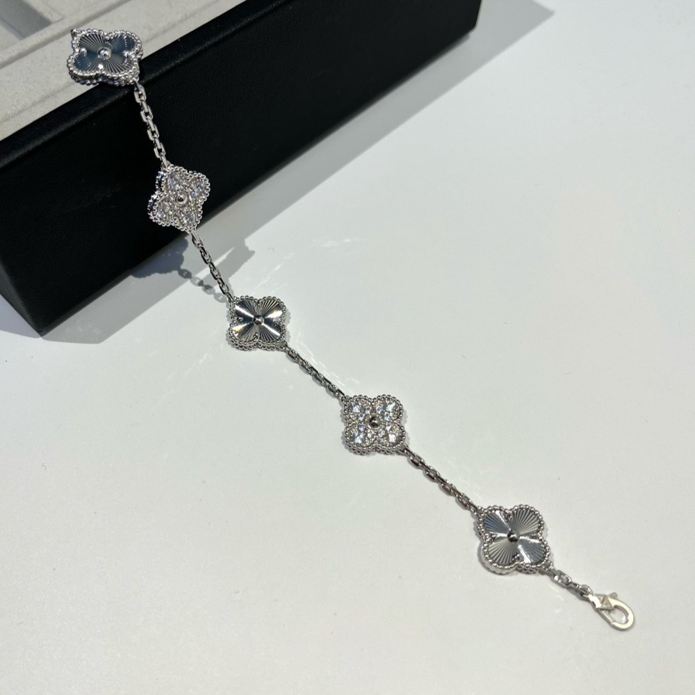 VAN CLEEF_빈티지 알함브라 브레이슬릿_4KN00