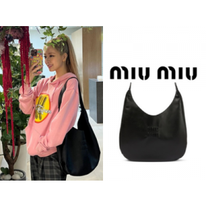 MIU MIU 가죽 호보 라지 백
