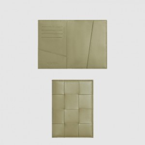 BOTTEGA VENETA_카세트 여권 케이스_777046 [2COLOR]