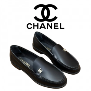 CHANEL 25P CC로고 로퍼