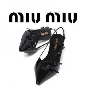 [225~260] MIU MIU 버클 브러쉬드 가죽 슬링백 펌프스