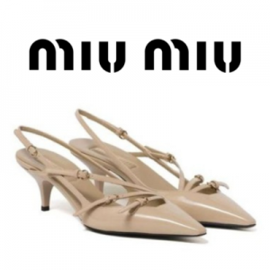 [225~260] MIU MIU 버클 브러쉬드 가죽 슬링백 펌프스