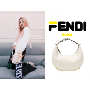 [아이들 우기 PICK] FENDI 그라피 가죽 스몰 백